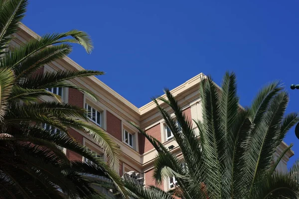 Güneşte Endülüs şehri