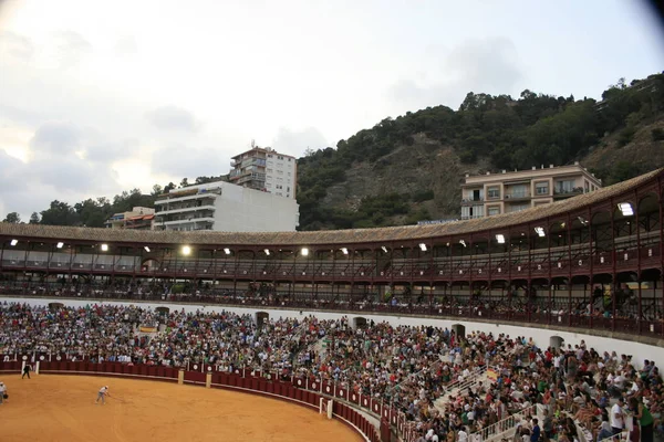 endülüs şehrinde kızarıklık yürüyüşü