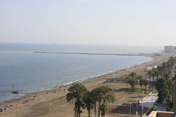 Eğer Costa del Sol başkenti iseniz, banyo ve istiyorum ... Merak etme! Malaga'nın başkentinde en iyi plajların keyfini çıkarabilirsiniz. Kentsel, çok kolay erişim ve se geniş bir yelpazede sunan