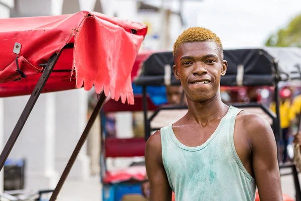 Toliara Madagascat Enero 2019 Retrato Joven Malgache Que Conductor Pousse — Foto de Stock