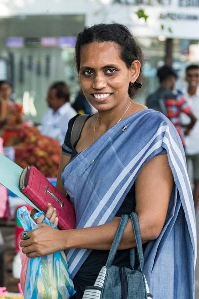 Galle Srí Lanka Února 2019 Portrét Místní Srílanské Ženy Kandyjském — Stock fotografie