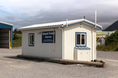 Unalaska 'da Island Grind espresso kahve dükkanı.