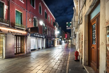 Venedik 'te Rio ter Lista di Spagna Caddesi.