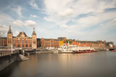 Amsterdam Merkez Tren İstasyonu.