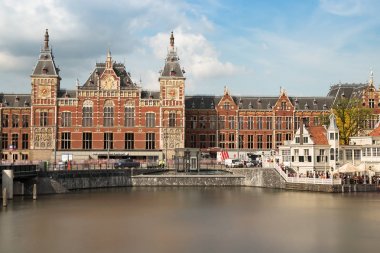 Amsterdam Merkez Tren İstasyonu.
