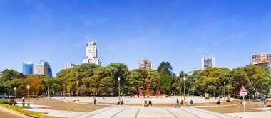 San Martin Meydanı (Plaza San Martin)