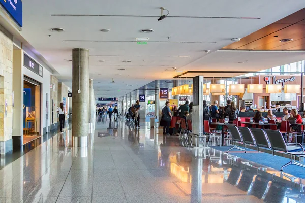 Міжнародний аеропорт "Міністро Пістаріні", термінал C, Ezeiza, Buenos Aires. Стокове Зображення