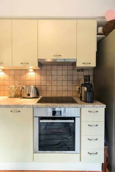 Moderní kuchyňský interiérový design. — Stock fotografie
