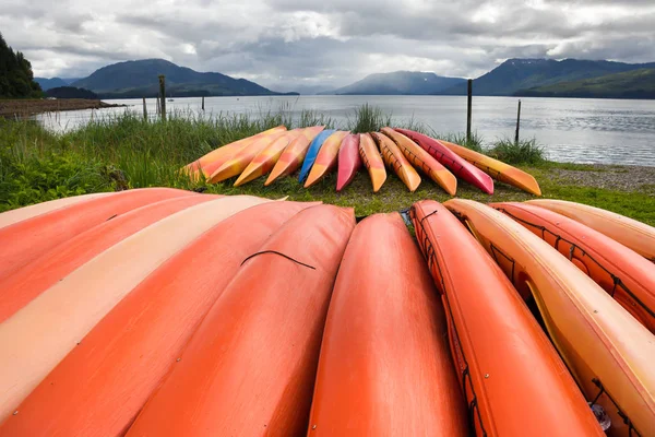 Group of canoes on a beach — Stock Photo, Image