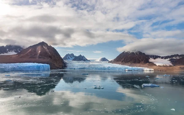 Lodowiec Monacobreen Liefdefjord Svalbard Norwegia — Zdjęcie stockowe