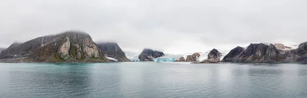 Lodowiec Raudfjord, Wyspa Spitsbergen, Svalbard. Zdjęcia Stockowe bez tantiem