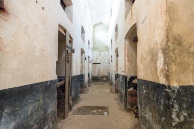 Kurtuluş Adaları Terk Edilmiş Hapishanesi, Fransız Guyanası.