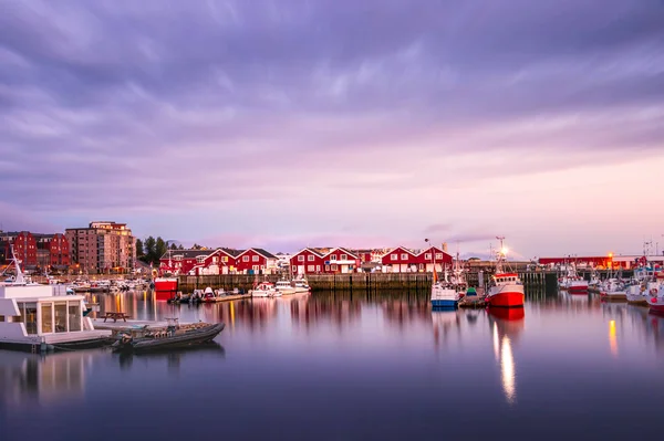 Вигляд на порт Бодо влітку (Норвегія).. — стокове фото