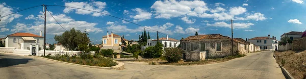 Vue panoramique de vieilles maisons résidentielles à Spetses, Grèce — Photo