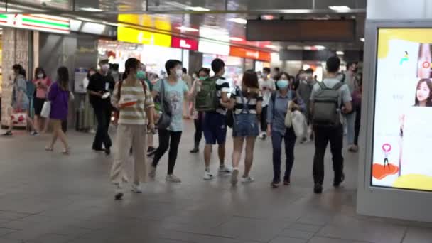 Tajpej Tajwan Maja 2020 Mieszkańcy Turyści Masce Ochronnej Przed Zakaźnymi — Wideo stockowe