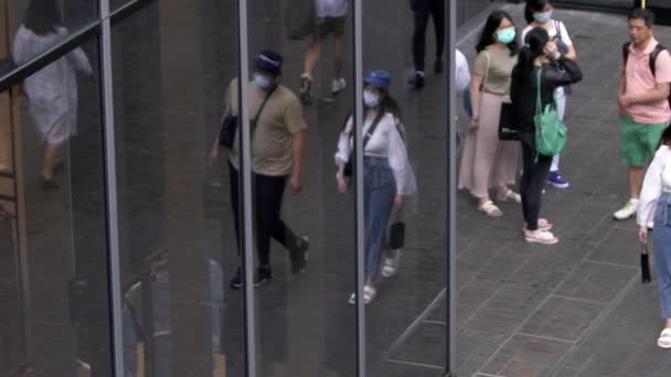 Taipei Taiwan Maj 2020 Slow Motion Personer Med Skyddande Ansiktsmasker — Stockvideo