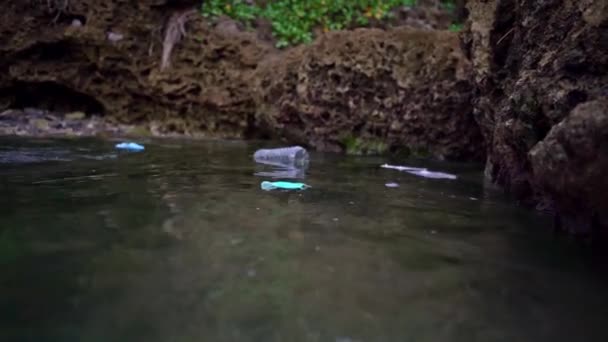 Resíduos Durante Covid Descartado Para Coronavírus Oceânico Máscaras Uso Único — Vídeo de Stock