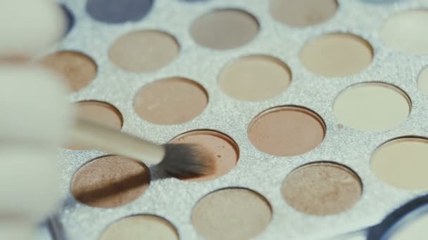 Hand Young Girl Picks Eye Shadow Brush Palette Crushes Too — Stock Video