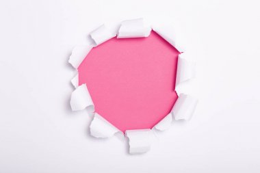 renkli karton delik, yırtık kağıt reklam metni için boş alan, arka plan doku