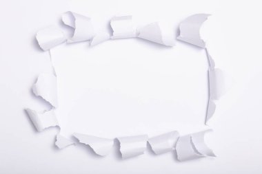 renkli karton delik, yırtık kağıt reklam metni için boş alan, arka plan doku