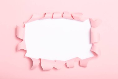 renkli karton delik, yırtık kağıt reklam metni için boş alan, arka plan doku