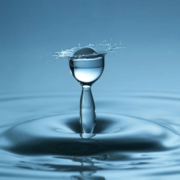 Water splash, concept of purity of water and health — Stock Photo, Image