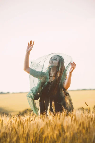 Beautiful Woman Green Dress Flying Skirt Girl Walking Field Ears — стоковое фото