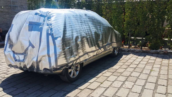 Car Yard Shelter Sun Rain Covers Silver Tent Back Tent — Stock Photo, Image