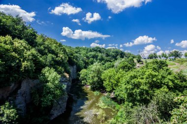 Girsky Tikych'te Kanyon