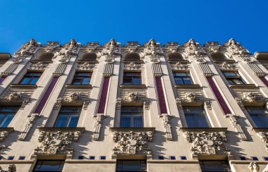 Riga, Letonya'daki Jugendstil cephe parçası