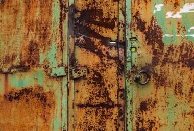 Pas metal kırık doku