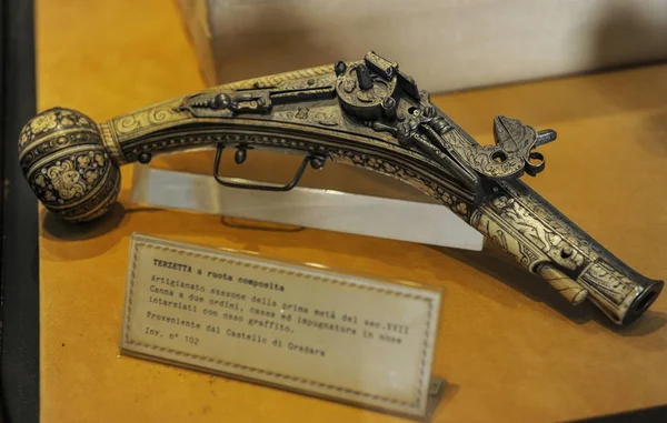 Rome Italie Août 2017 Pistolet Vintage Exposition Château Sant Angelo — Photo