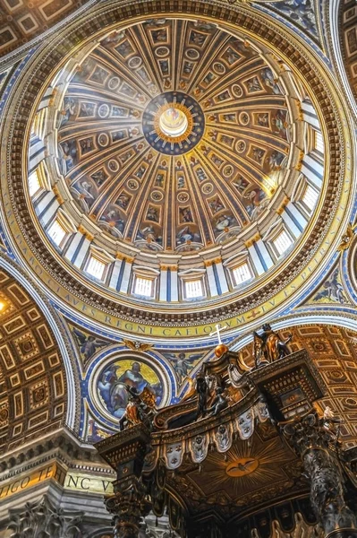 Vatican August 2017 Main Altar Dome Peter Cathedral — Stock Photo, Image