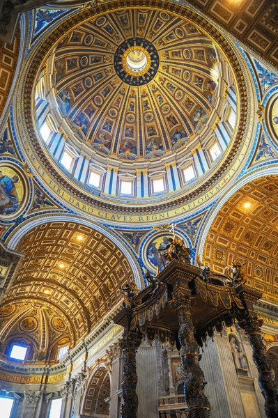 Vaticano Agosto 2017 Altar Mor Cúpula Catedral São Pedro — Fotografia de Stock