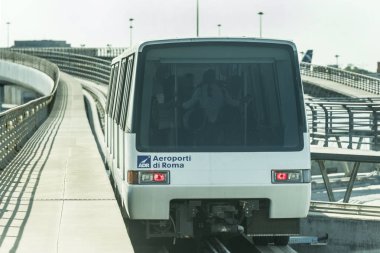 Rome, İtalya - Ağustos 2017: iç tren Fiumicino Uluslararası Havaalanı