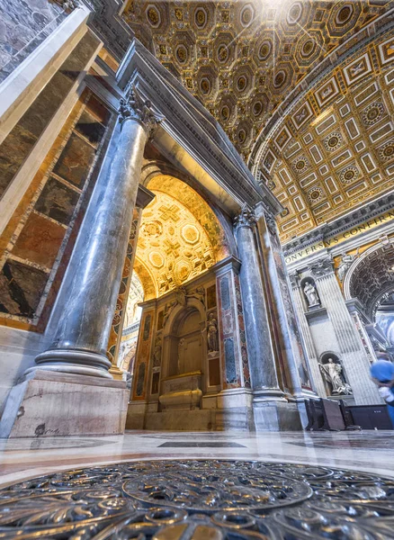 Rzym Włochy Sierpnia 2017 Monumentalności Peter Cathedral — Zdjęcie stockowe