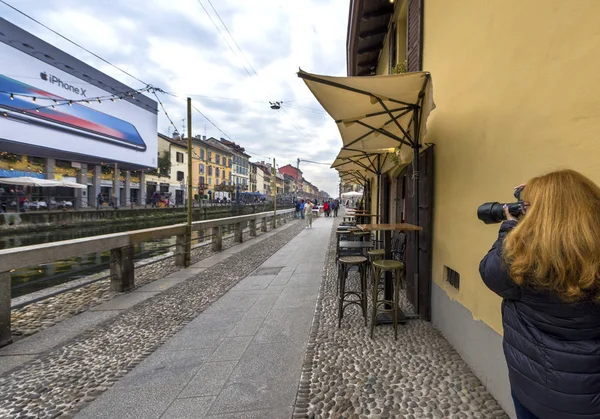 Milano Italien December 2017 Fotograf Vid Arbete Grande Canale Distrikt — Stockfoto