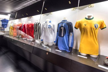 Milan, İtalya - Aralık 2017: San Siro Stadyumu, ziyaret Fc Milan ve Fc Inter Müzesi