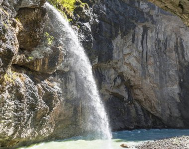 Schraybach şelale Aare gorge. İsviçre