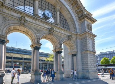 Lucerne Eski Tren İstasyonu Arch