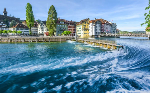 Lucerne Switzerland April 2017 Walking Reuss River — Stock Photo, Image