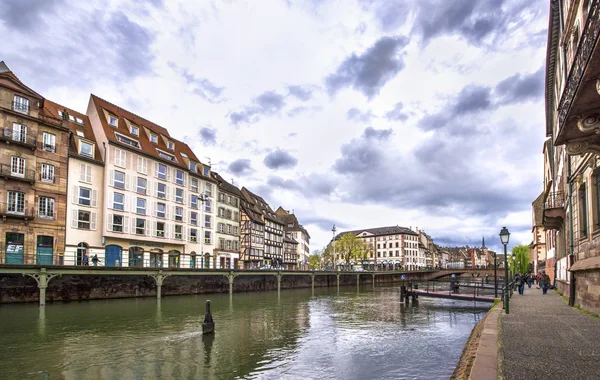 Strasbourg France May 2017 Banks Ill River — Stock Photo, Image
