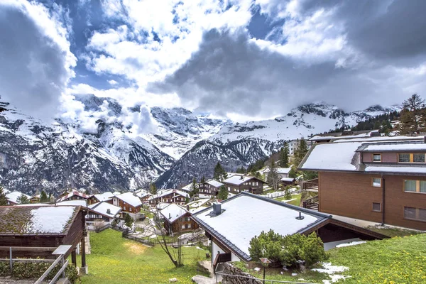 Murren Szwajcaria Maj 2017 Widok Alpejskiej Wiosce Wiosną — Zdjęcie stockowe