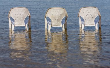 Dead Sea Beach 'in sakinliği