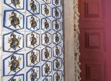 Sintra, Portekiz - Nisan 2018: Pena sarayında Azulejo dekoru