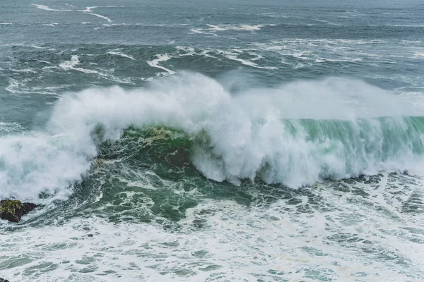 Moc Atlantského Oceánu Naz Portugalsko — Stock fotografie