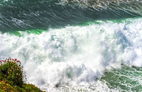 Vlny Atlantického Pceanu Nazare Portugalsko — Stock fotografie