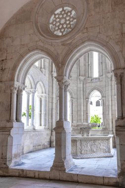 Alcobaca, Portekiz - Nisan 2018: Alcobaca Manastırı - Roma Katolik manastırı 