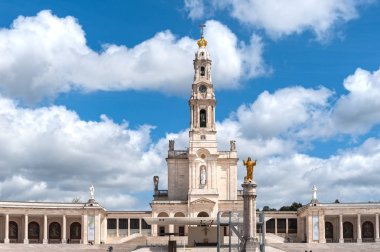 Portekiz, Fatima Leydimizin Sığınağı 'na bakın.