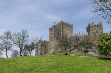 Portekiz, Guimaraes Kalesi 'ne bakın.